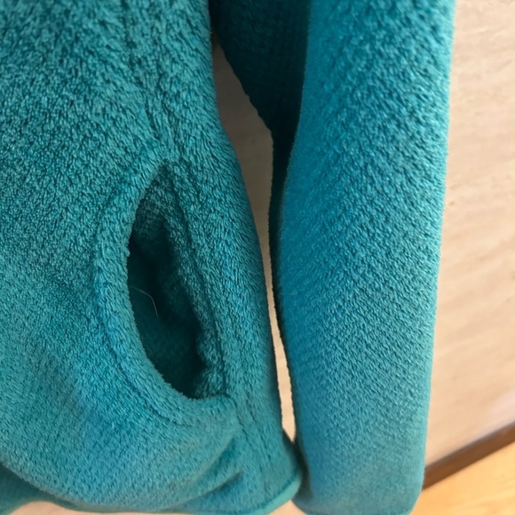 Patagonia Women’s Re-Tool Turquoise Fleece Jacket - Picture 7 of 9